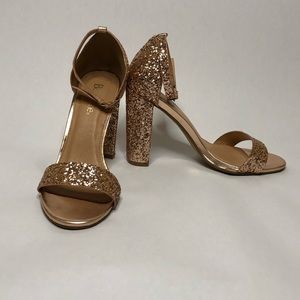 ROSE GOLD Glitter✨ size 8 heel